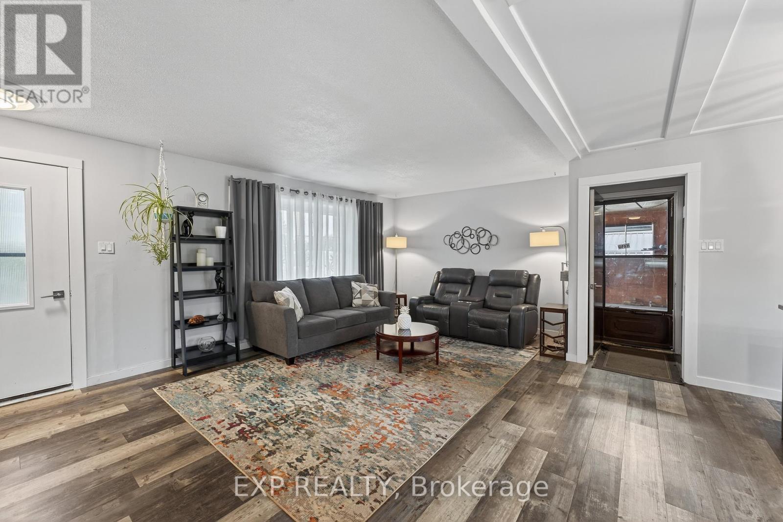 3110 Switzerville Road, Greater Napanee, Ontario  K7R 3K9 - Photo 6 - X12357622