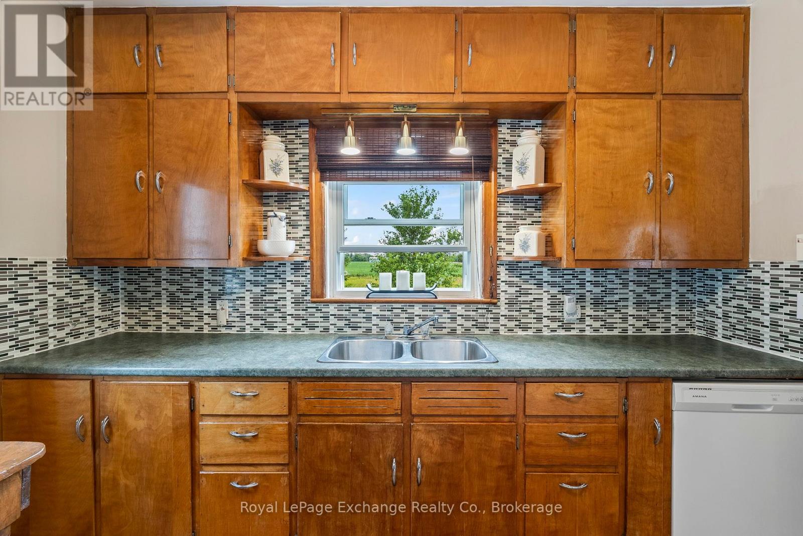 85796 Kintail Line, Ashfield-Colborne-Wawanosh, Ontario  N7A 3X9 - Photo 12 - X12357666