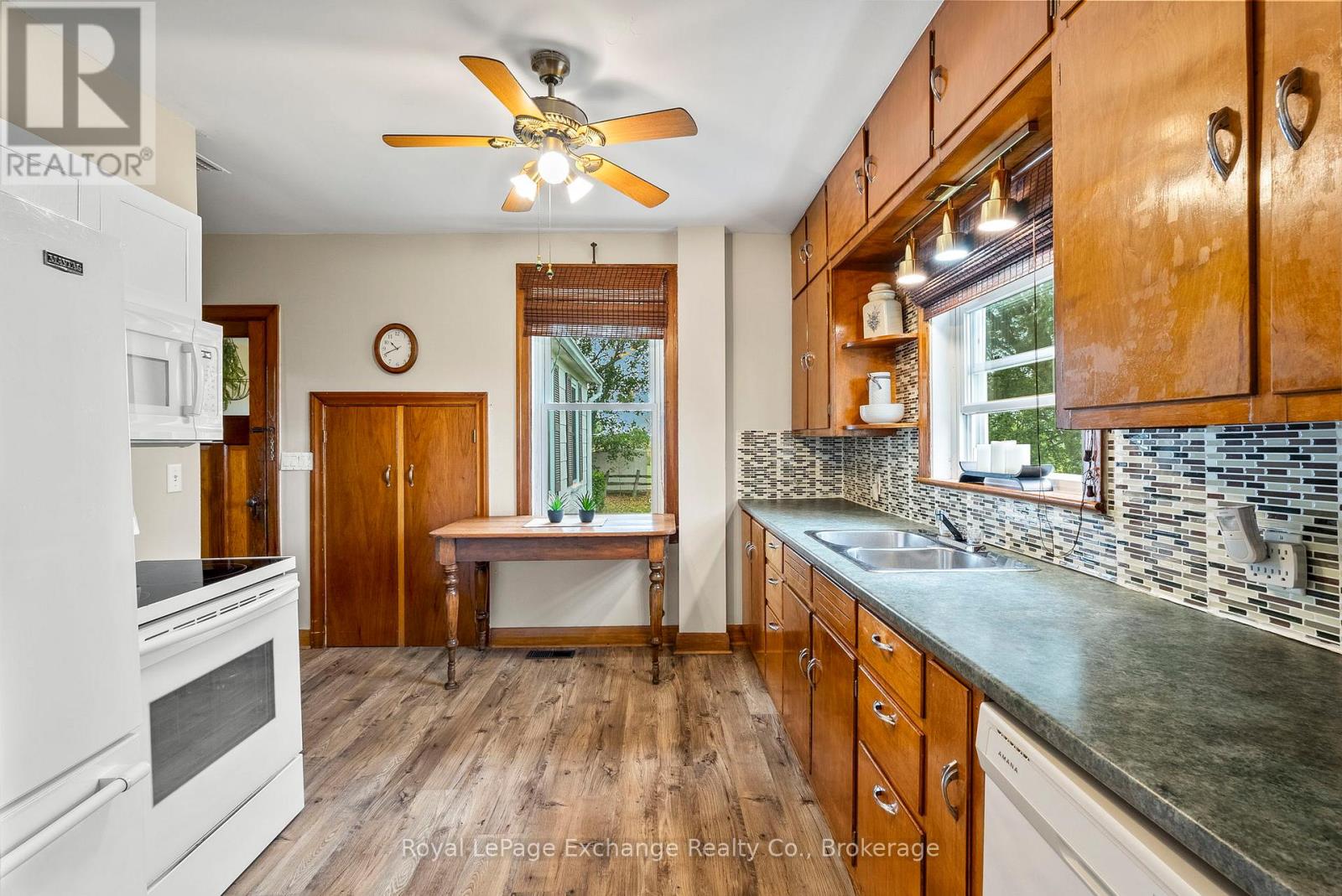 85796 Kintail Line, Ashfield-Colborne-Wawanosh, Ontario  N7A 3X9 - Photo 9 - X12357666