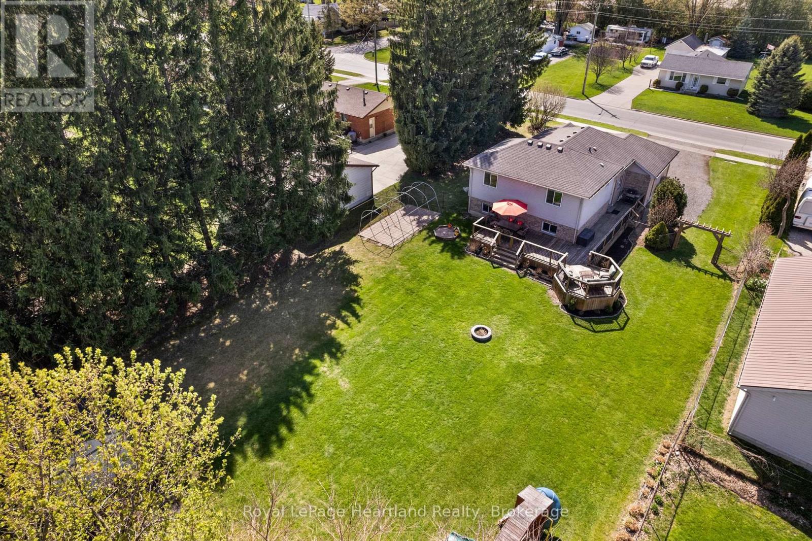 166 West Park Drive, North Middlesex, Ontario  N0M 2K0 - Photo 45 - X12357668