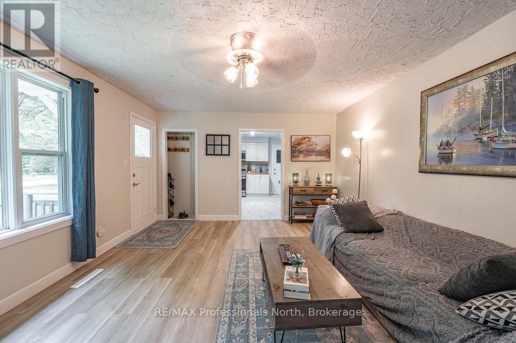 7 Stouffer Street, Minden Hills, Ontario  K0M 2K0 - Photo 11 - X12357714