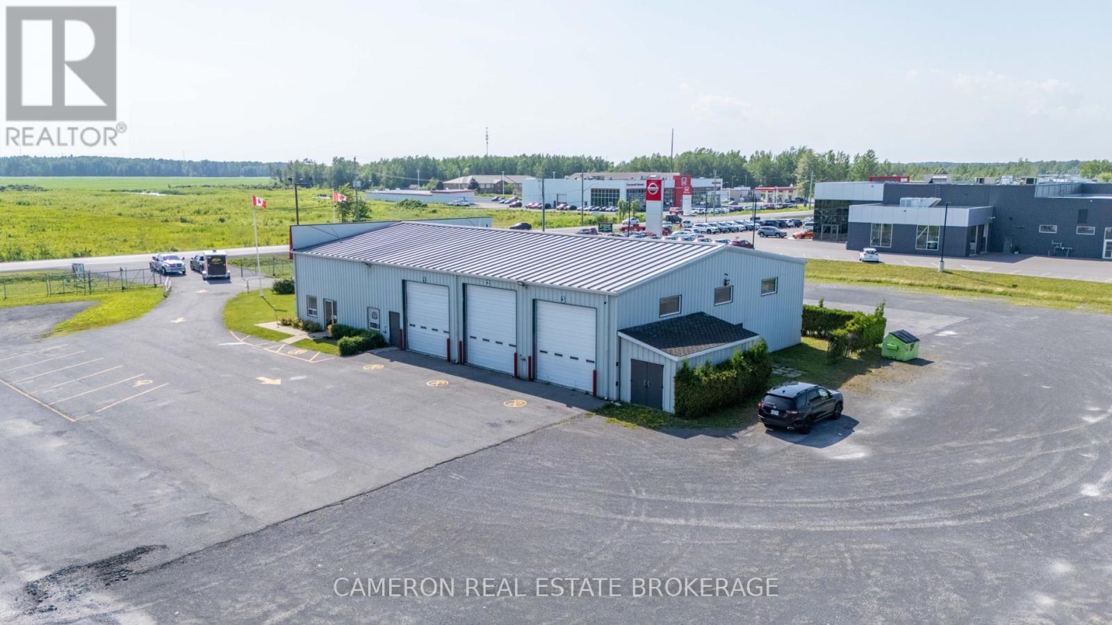2525 Brookdale Avenue, Cornwall, Ontario  K6J 5X9 - Photo 3 - X12357700