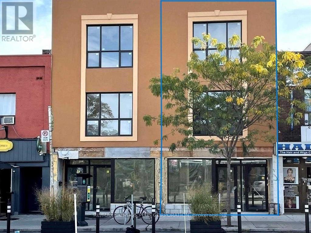 721 DANFORTH AVENUE, Toronto, Ontario