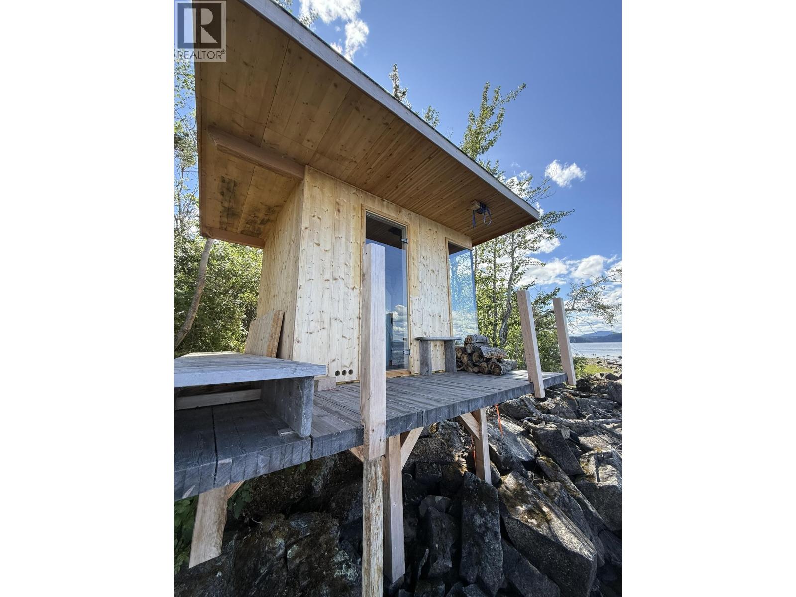 Stuart Lake Island, Fort St. James, British Columbia  V0J 1P0 - Photo 12 - R3032420