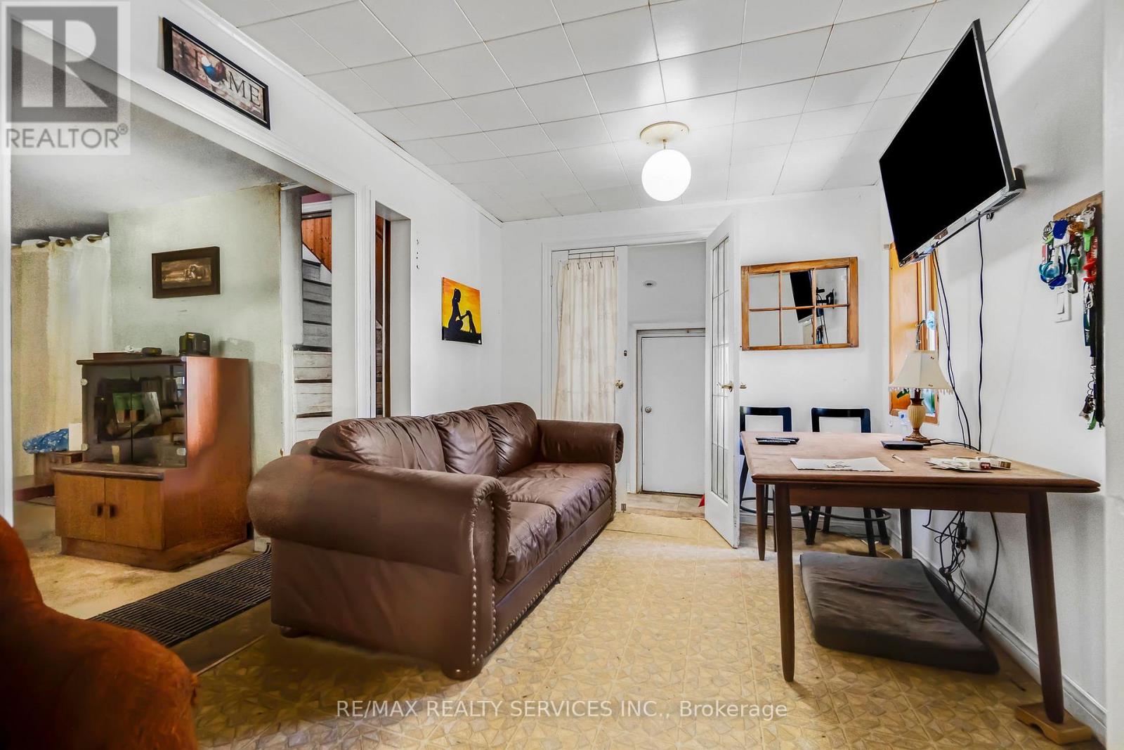 2 Parsons Avenue, Caledon, Ontario  L7C 1G1 - Photo 13 - W12357645