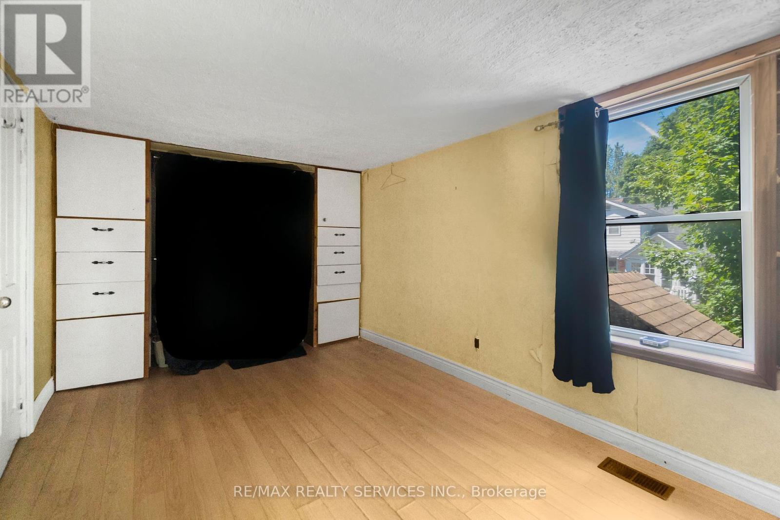 2 Parsons Avenue, Caledon, Ontario  L7C 1G1 - Photo 19 - W12357645