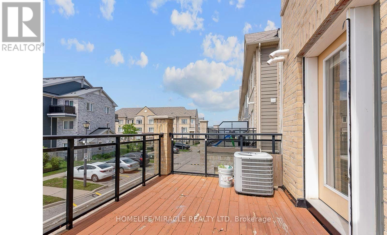 61 - 60 Fairwood Circle, Brampton, Ontario  L6R 0Y6 - Photo 14 - W12357688