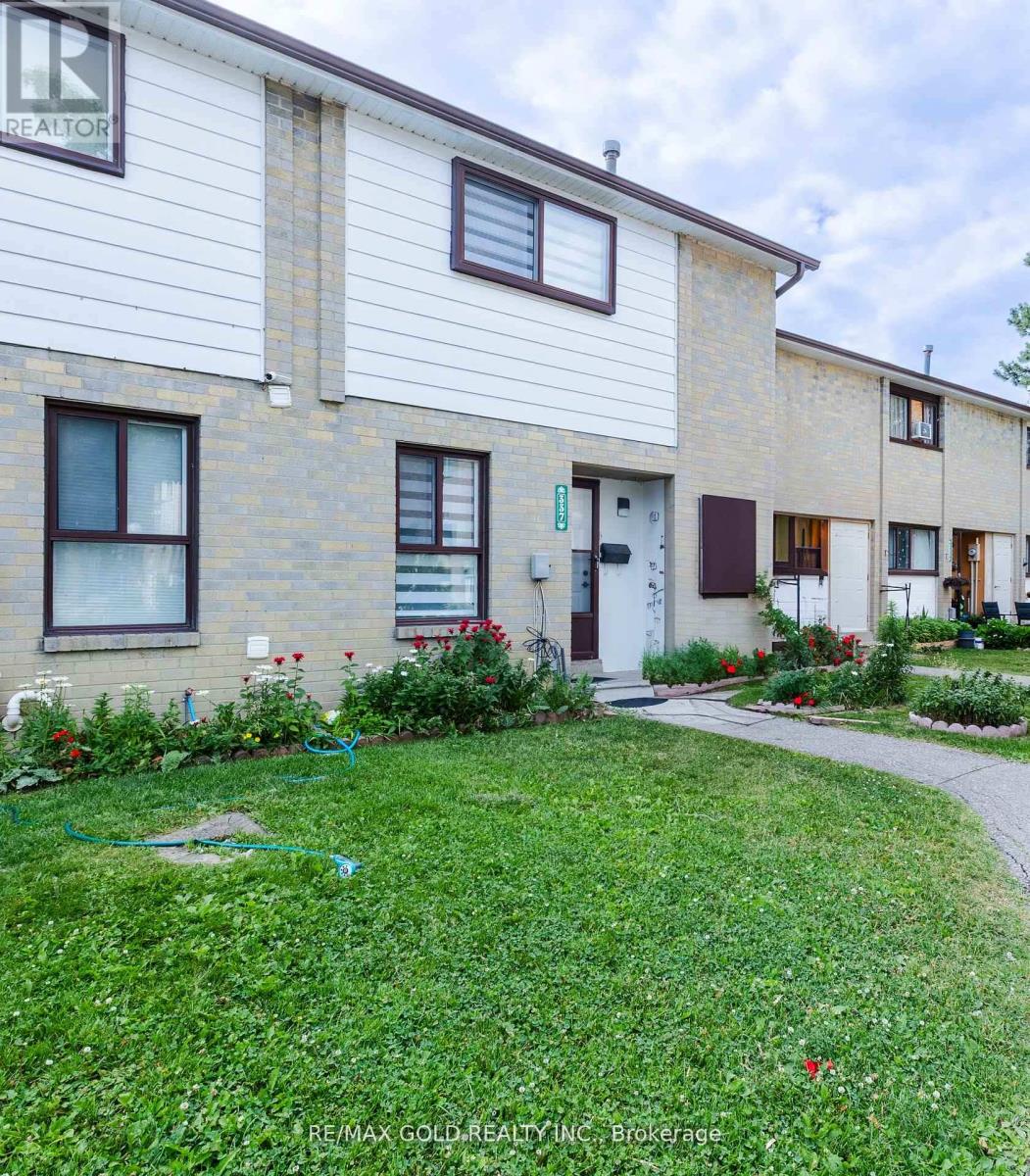 Property at 337 FLEETWOOD CRESCENT image 1