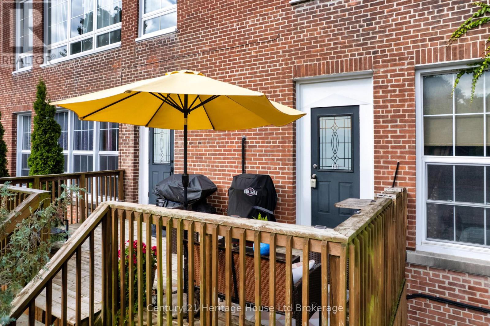 101 - 27 Chapel Street, Woodstock, Ontario  N4S 3R5 - Photo 10 - X12357749