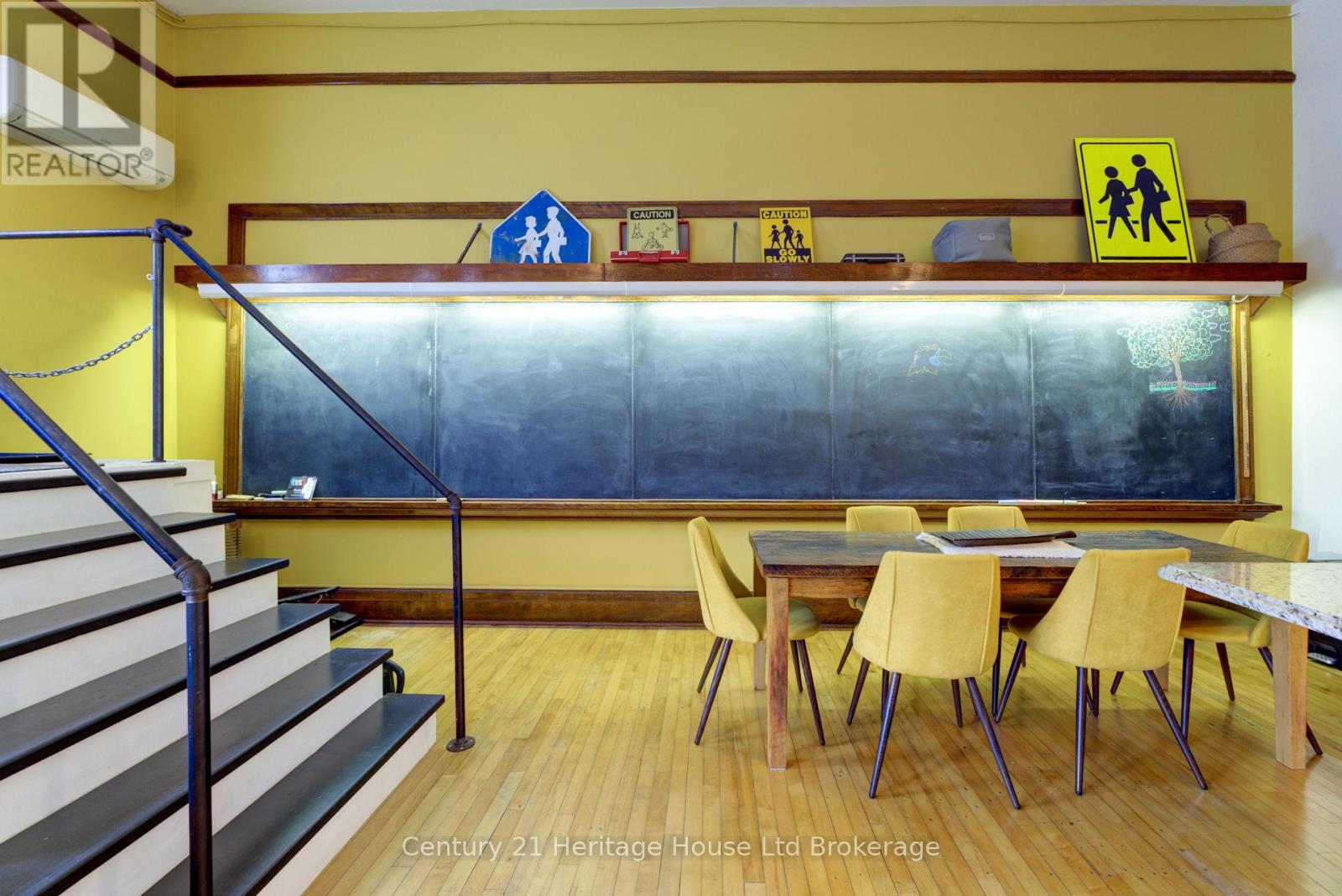 101 - 27 Chapel Street, Woodstock, Ontario  N4S 3R5 - Photo 16 - X12357749