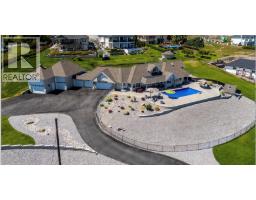 6130 Lipsett Avenue, peachland, British Columbia