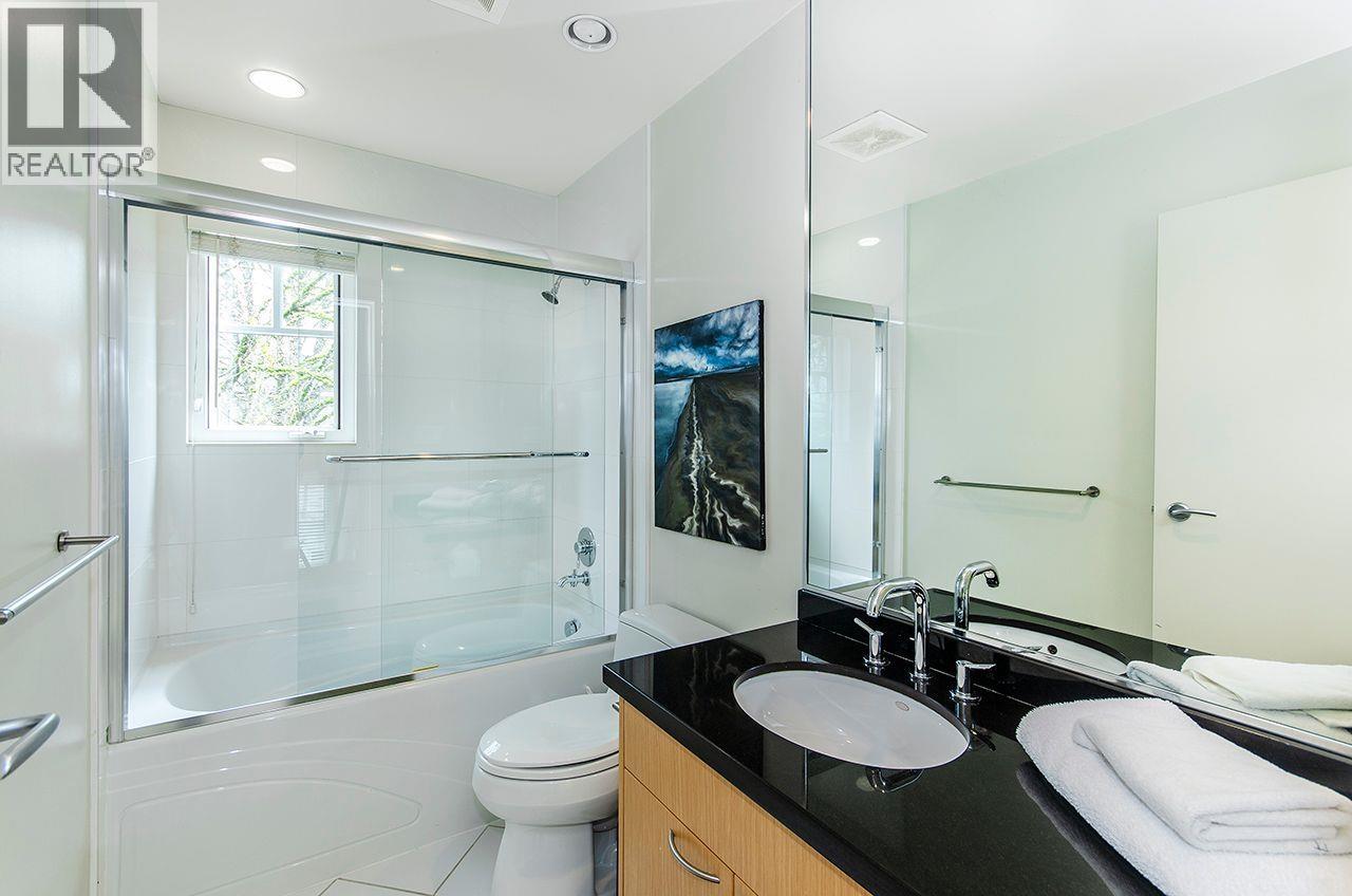 3105 W 15th Avenue, Vancouver, British Columbia  V6K 3A7 - Photo 18 - R3039424