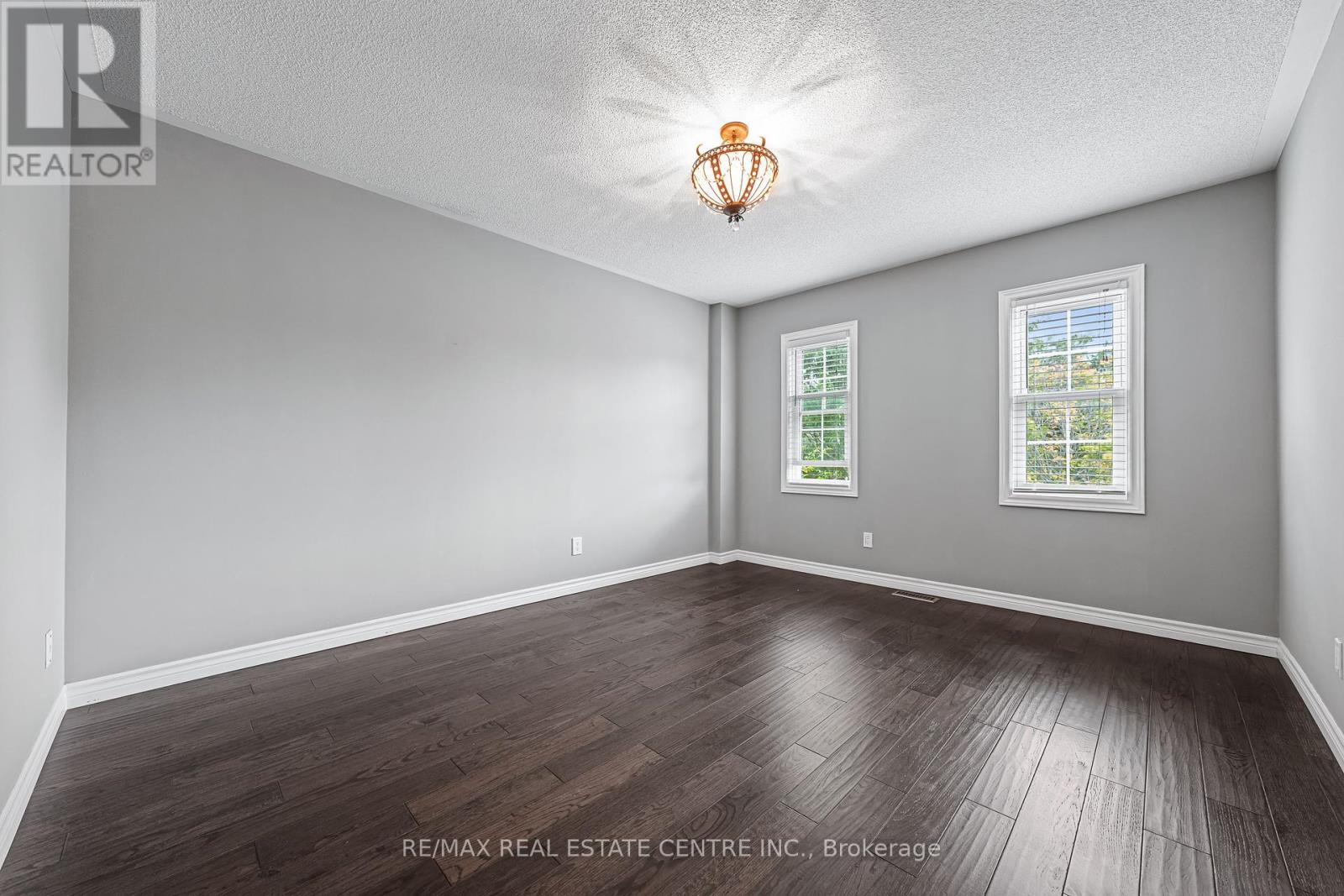 163 Glenvalley Drive, Cambridge, Ontario  N1T 1R1 - Photo 26 - X12357620