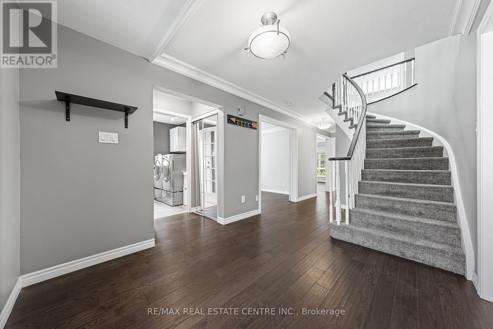 163 Glenvalley Drive, Cambridge, Ontario  N1T 1R1 - Photo 6 - X12357620