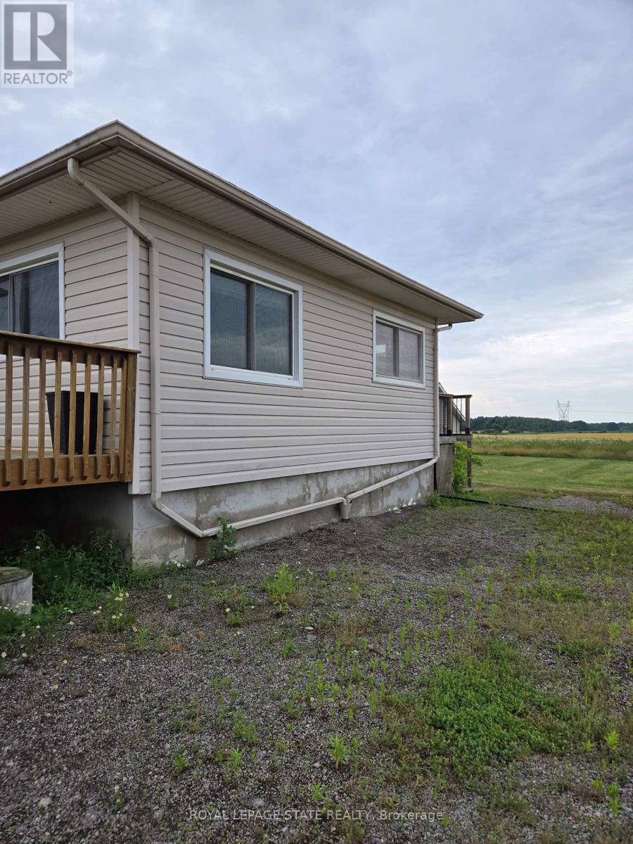 9382 Silver Street, West Lincoln, Ontario  L0R 1E0 - Photo 2 - X12357693