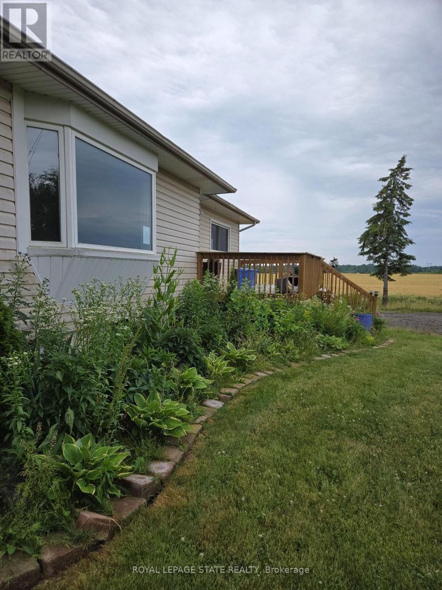 9382 Silver Street, West Lincoln, Ontario  L0R 1E0 - Photo 6 - X12357693
