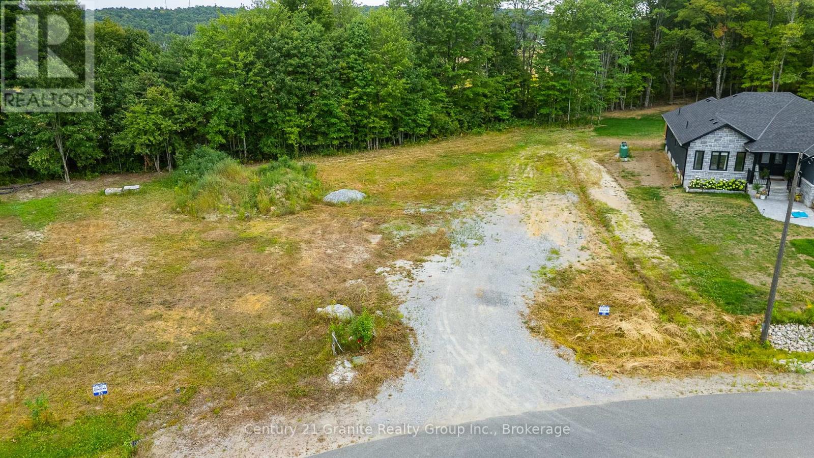 52 Windover Drive, Minden Hills, Ontario  K0M 2K0 - Photo 4 - X12357721
