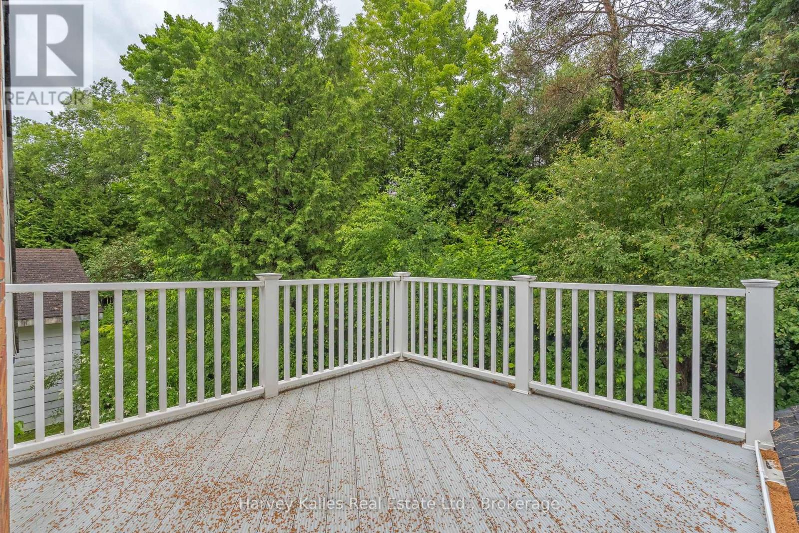 16 Manominee Street, Huntsville, Ontario  P1H 1H2 - Photo 22 - X12357735