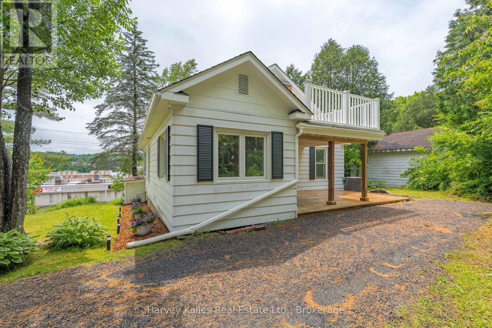 16 Manominee Street, Huntsville, Ontario  P1H 1H2 - Photo 25 - X12357735
