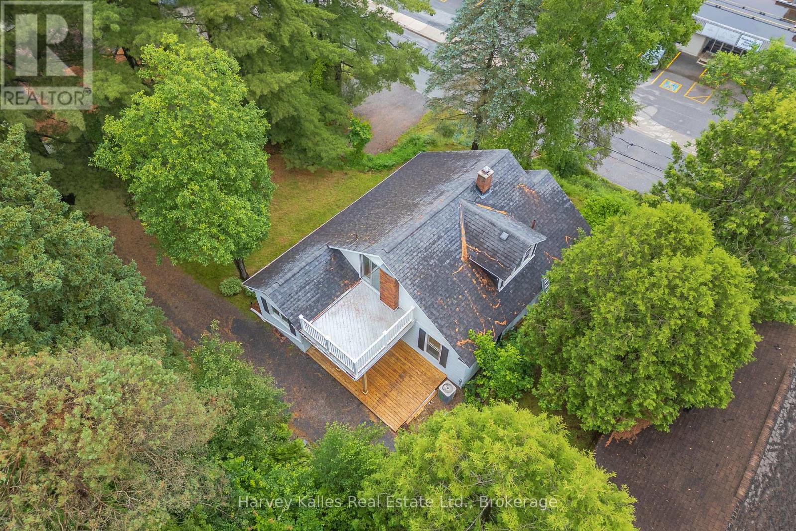 16 Manominee Street, Huntsville, Ontario  P1H 1H2 - Photo 26 - X12357735