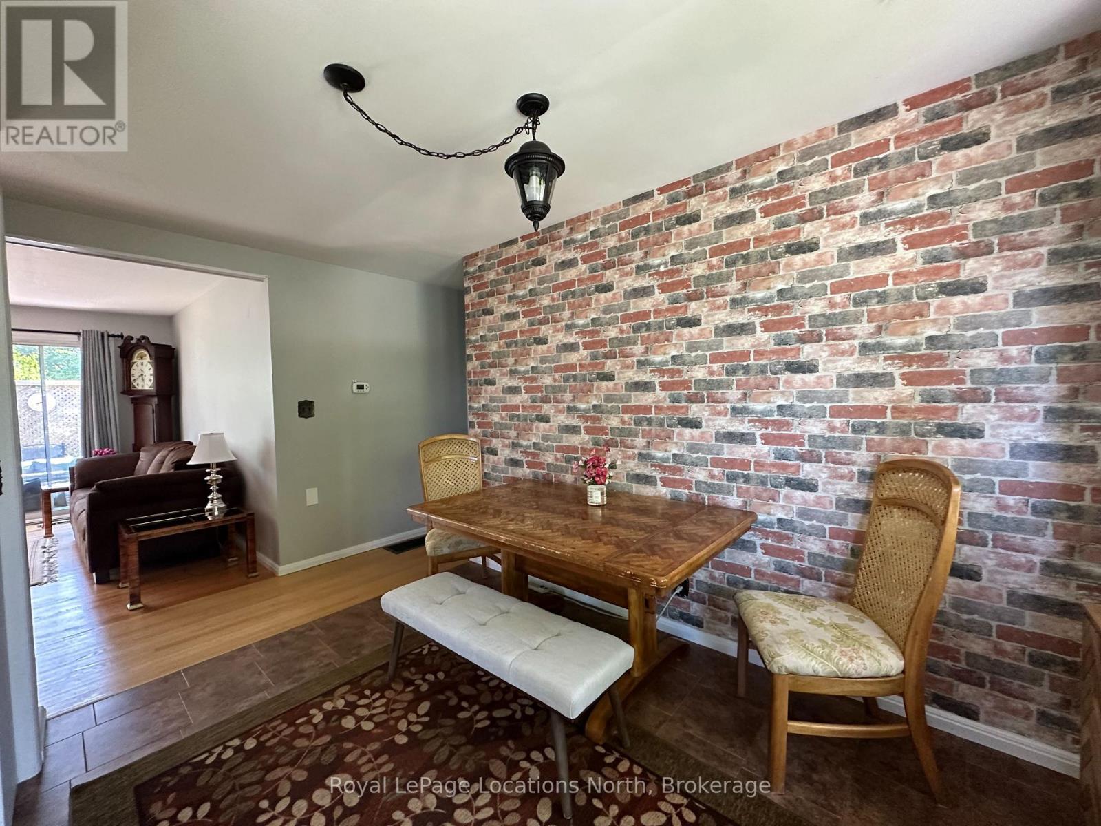 245 Pearson Street N, Meaford, Ontario  N4L 1L6 - Photo 3 - X12357766