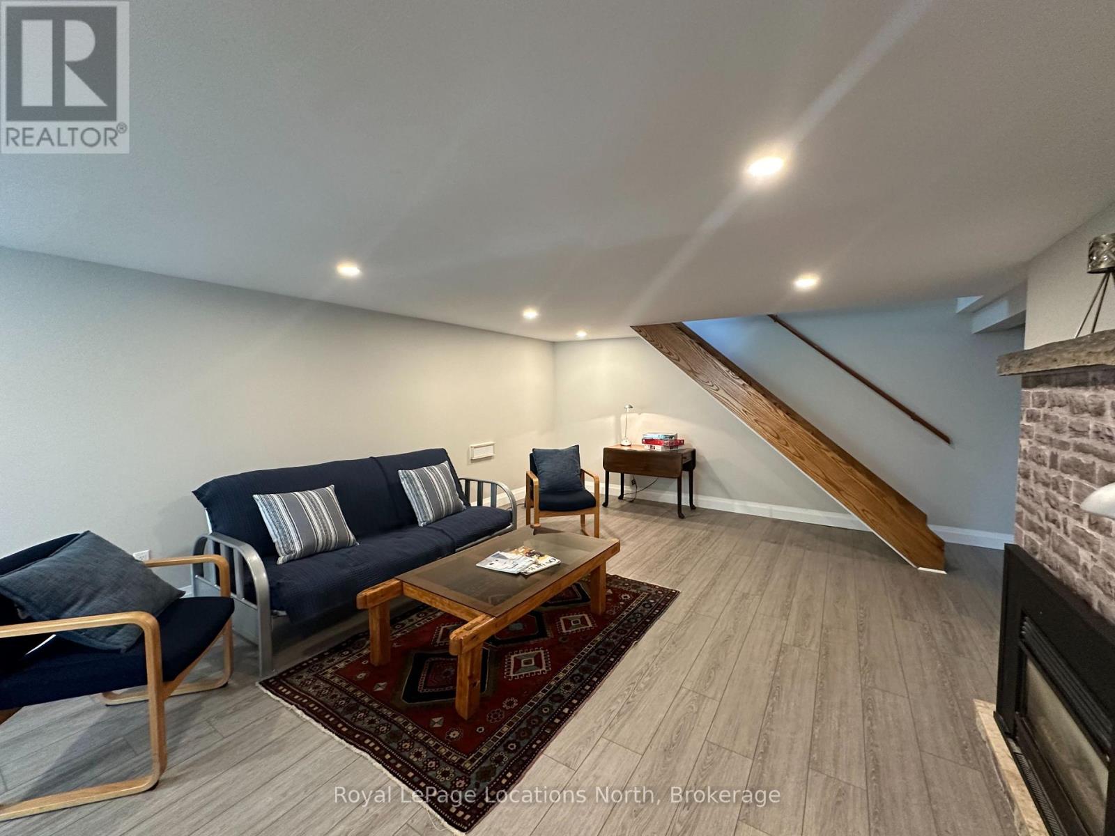245 Pearson Street N, Meaford, Ontario  N4L 1L6 - Photo 8 - X12357766