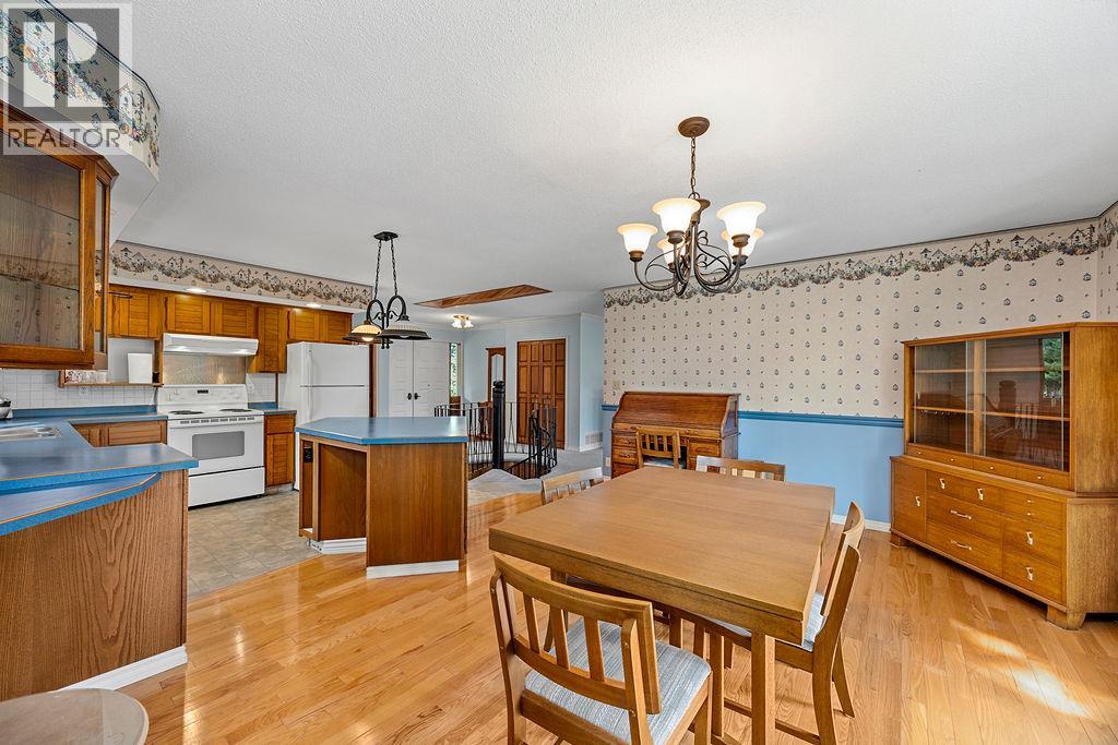 4340 Sharp Road, Armstrong, British Columbia  V4Y 0V6 - Photo 14 - 10359970