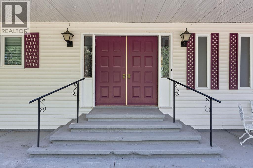 4340 Sharp Road, Armstrong, British Columbia  V4Y 0V6 - Photo 5 - 10359970
