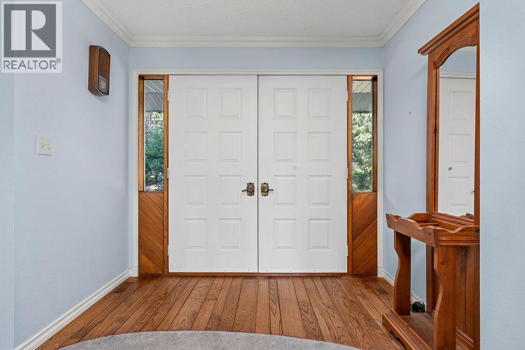 4340 Sharp Road, Armstrong, British Columbia  V4Y 0V6 - Photo 6 - 10359970