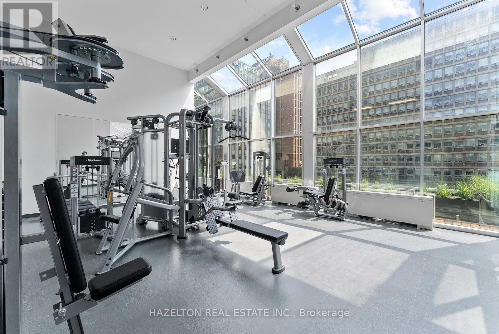 2008 - 110 Bloor Street W, Toronto, Ontario  M5S 2W7 - Photo 36 - C12357513