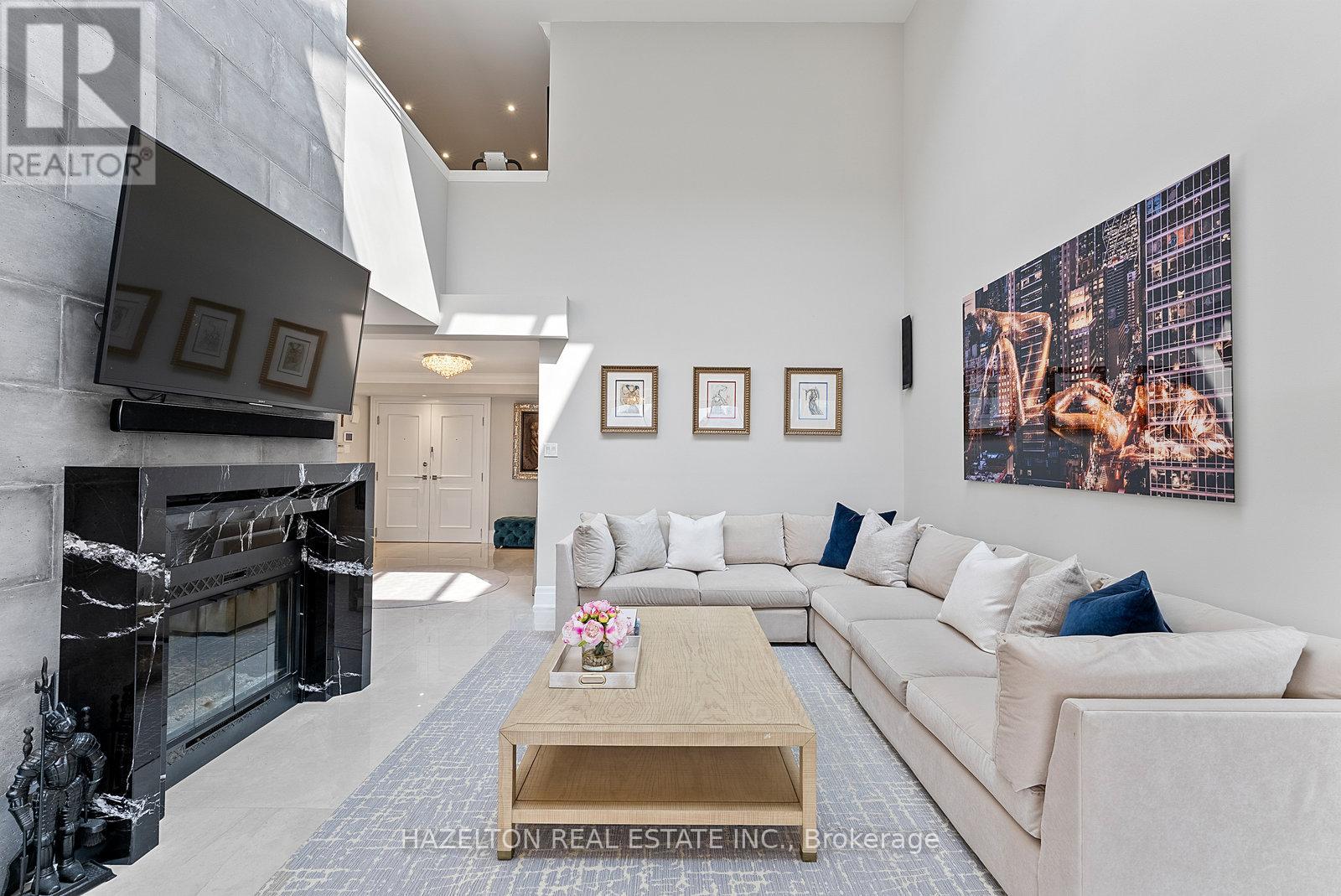 Property at 2008 - 110 BLOOR STREET W image 3