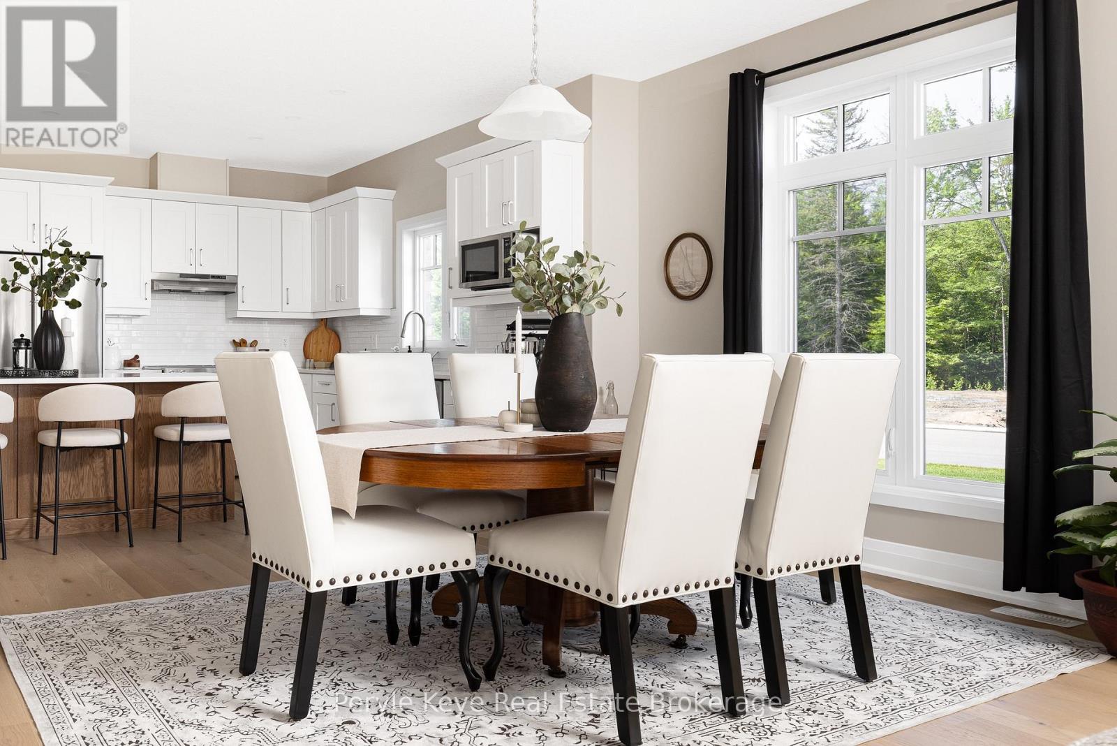 14 Charles Morley Boulevard, Huntsville, Ontario  P1H 0G5 - Photo 5 - X12282204