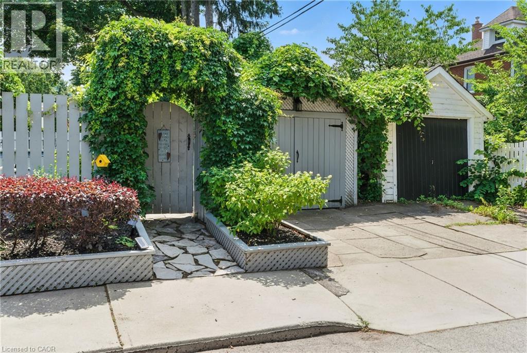 98 Kensington Avenue S, Hamilton, Ontario L8M 3H3 - Photo 46 - 40762569