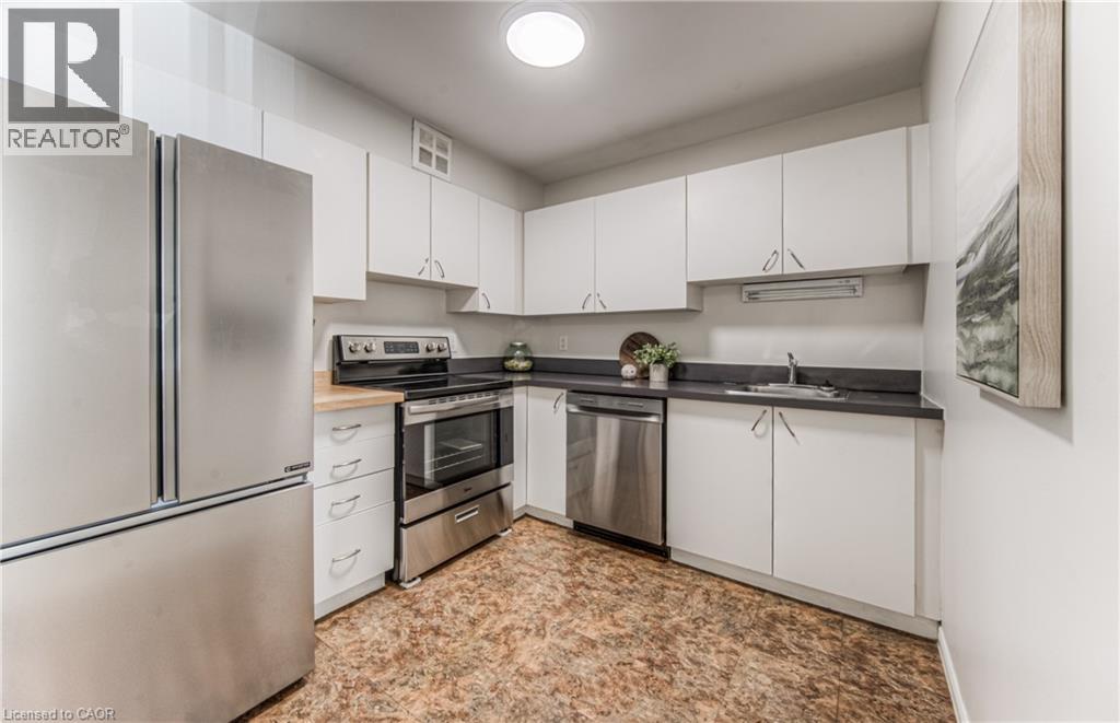 15 Hofstetter Avenue Unit# 213, Kitchener, Ontario  N2A 3Z7 - Photo 14 - 40762567