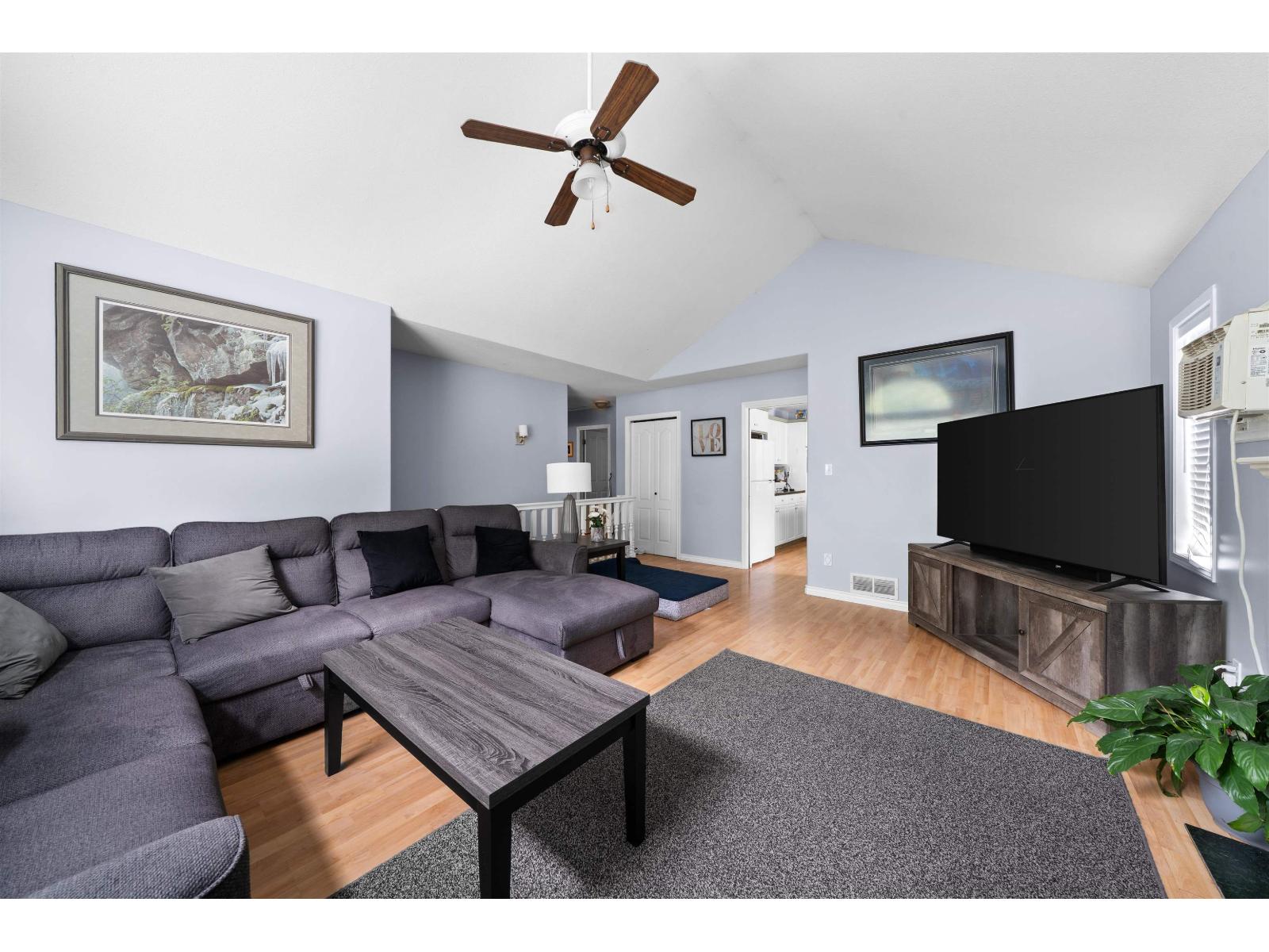 275 Forrest Crescent, Hope, Hope, British Columbia  V0X 1L4 - Photo 5 - R3032429