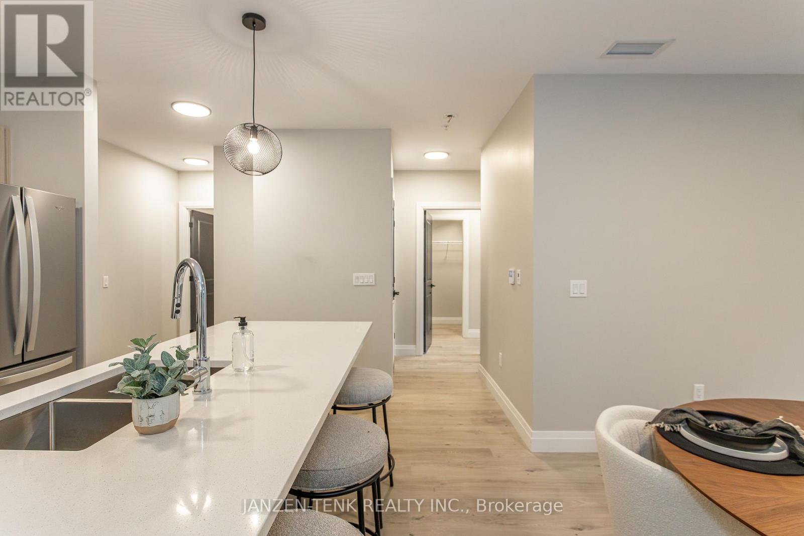 302 - 1150 Fanshawe Park Road E, London North, Ontario  N5X 3Z8 - Photo 13 - X12357870