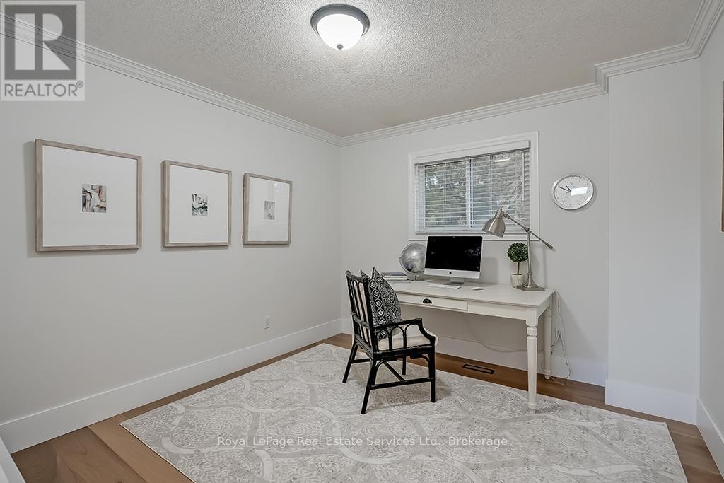 2101 Grosvenor Street, Oakville, Ontario  L6H 4N1 - Photo 21 - W12357811