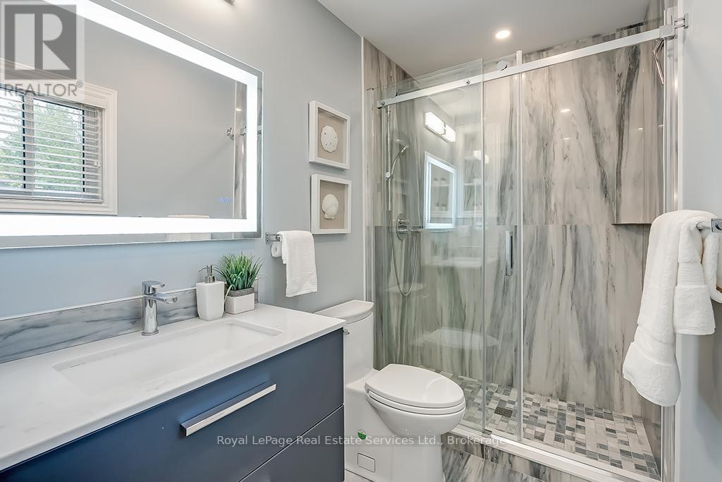 2101 Grosvenor Street, Oakville, Ontario  L6H 4N1 - Photo 34 - W12357811