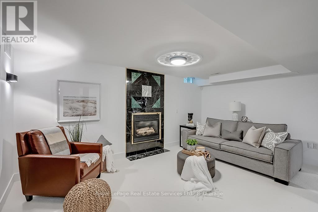 2101 Grosvenor Street, Oakville, Ontario  L6H 4N1 - Photo 35 - W12357811