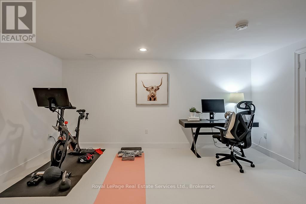 2101 Grosvenor Street, Oakville, Ontario  L6H 4N1 - Photo 39 - W12357811