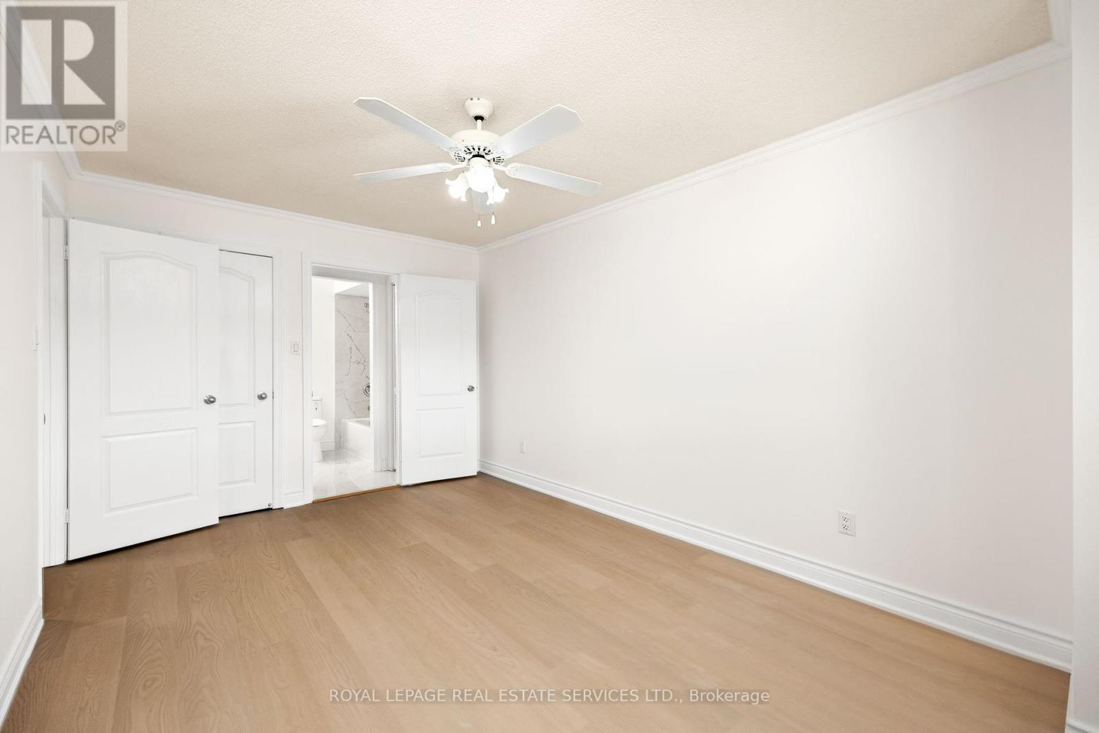 1130 Westview Terrace, Oakville, Ontario  L6M 3M1 - Photo 22 - W12357725