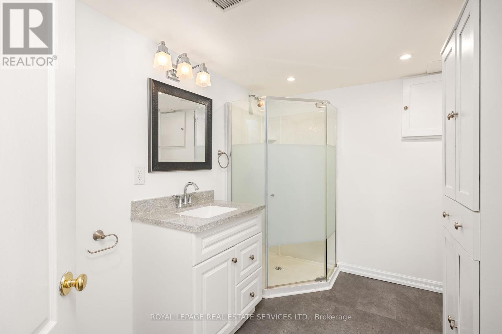 1130 Westview Terrace, Oakville, Ontario  L6M 3M1 - Photo 29 - W12357725