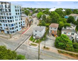 251 Pleasant Street, Dartmouth, Ca