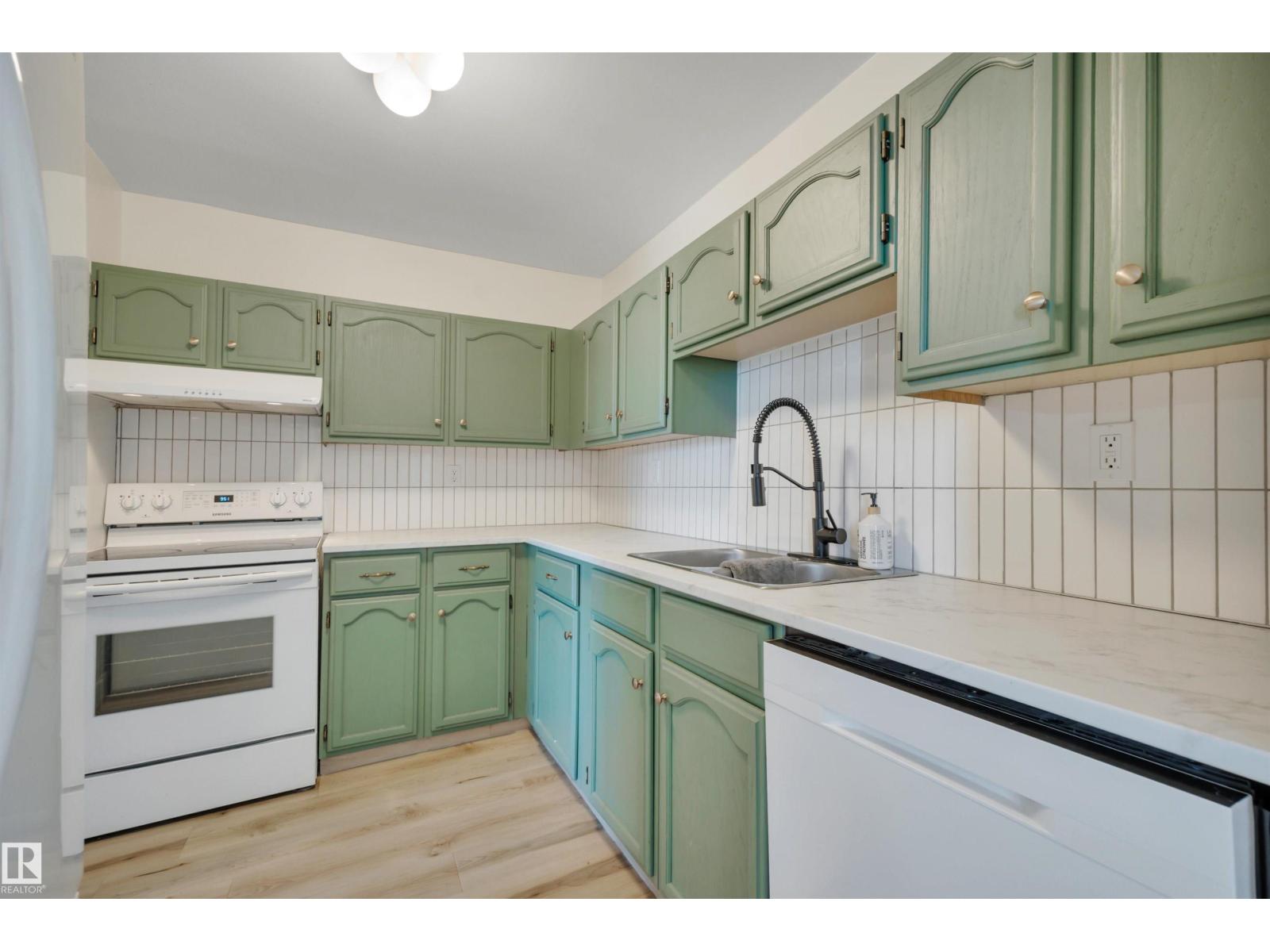 #1210 10145 109 St Nw, Edmonton, Alberta  T5J 3M5 - Photo 6 - E4449656