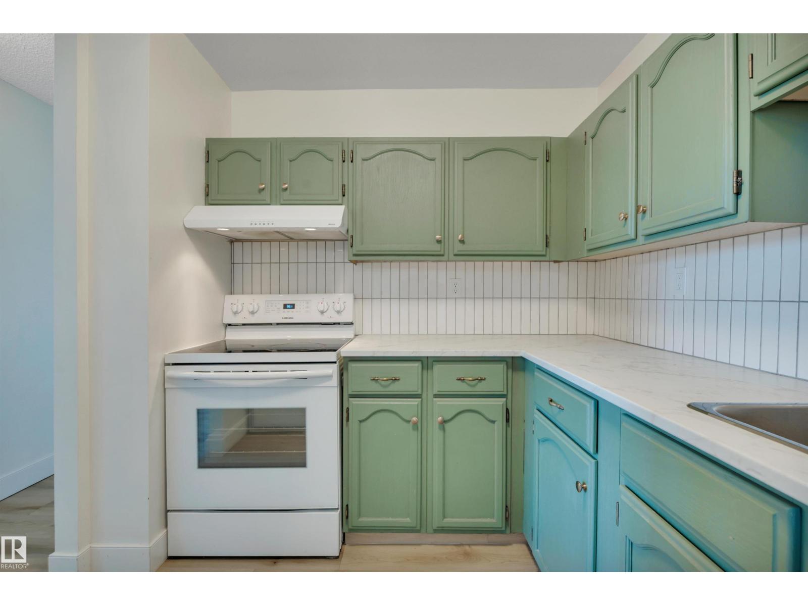 #1210 10145 109 St Nw, Edmonton, Alberta  T5J 3M5 - Photo 7 - E4449656