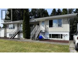 31-37 Moore Street, Kitimat, Ca