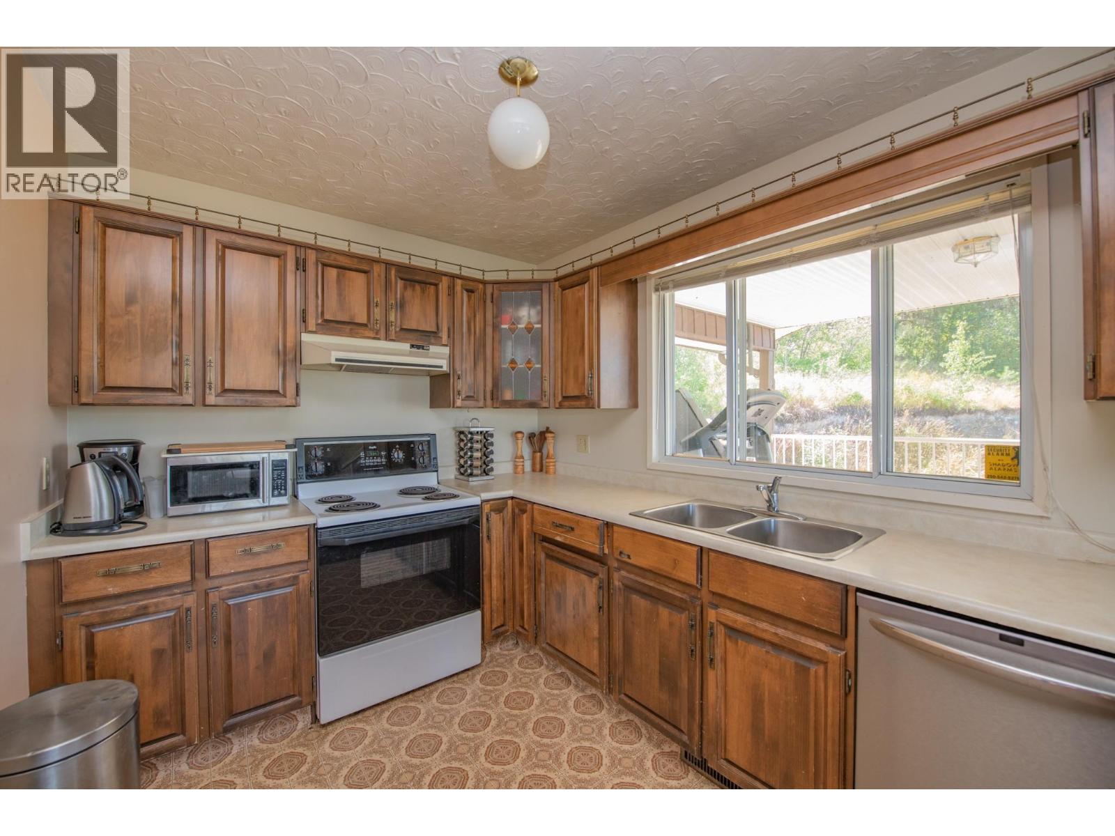 4587 Briggs Road, Vernon, British Columbia  V1B 3J4 - Photo 7 - 10357435