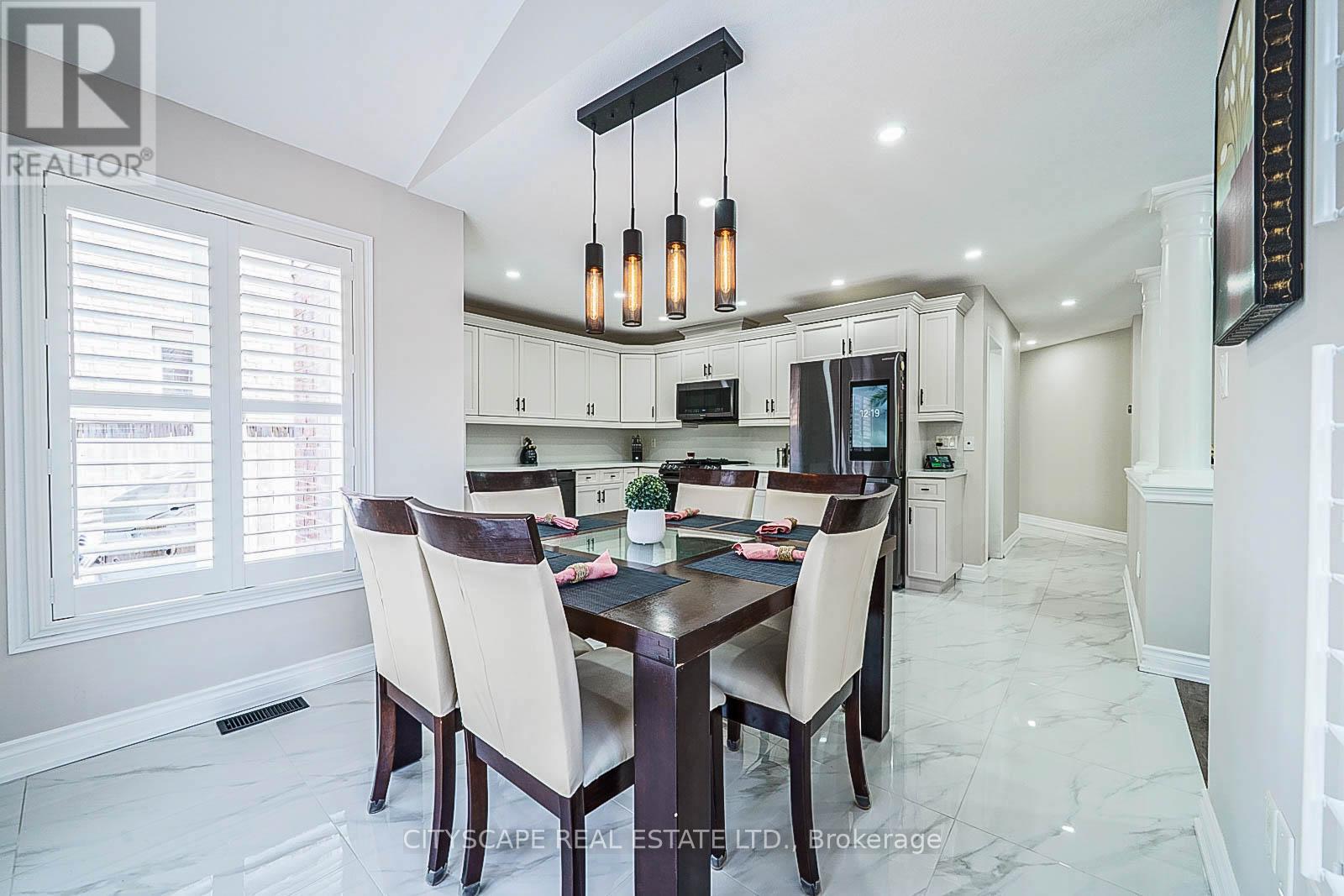 19 Staples Lane, Hamilton, Ontario  L0R 1C0 - Photo 16 - X12357730