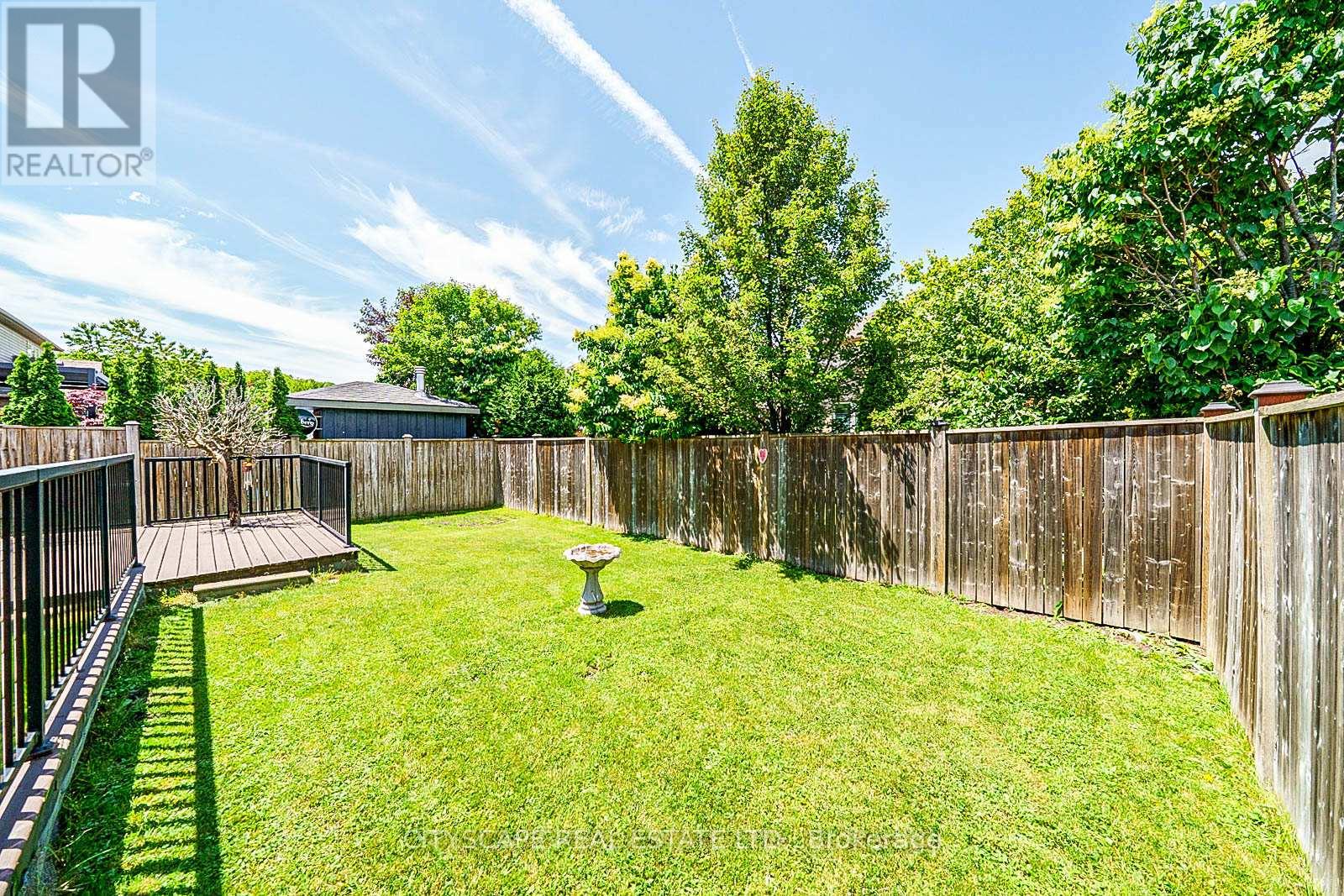 19 Staples Lane, Hamilton, Ontario  L0R 1C0 - Photo 30 - X12357730