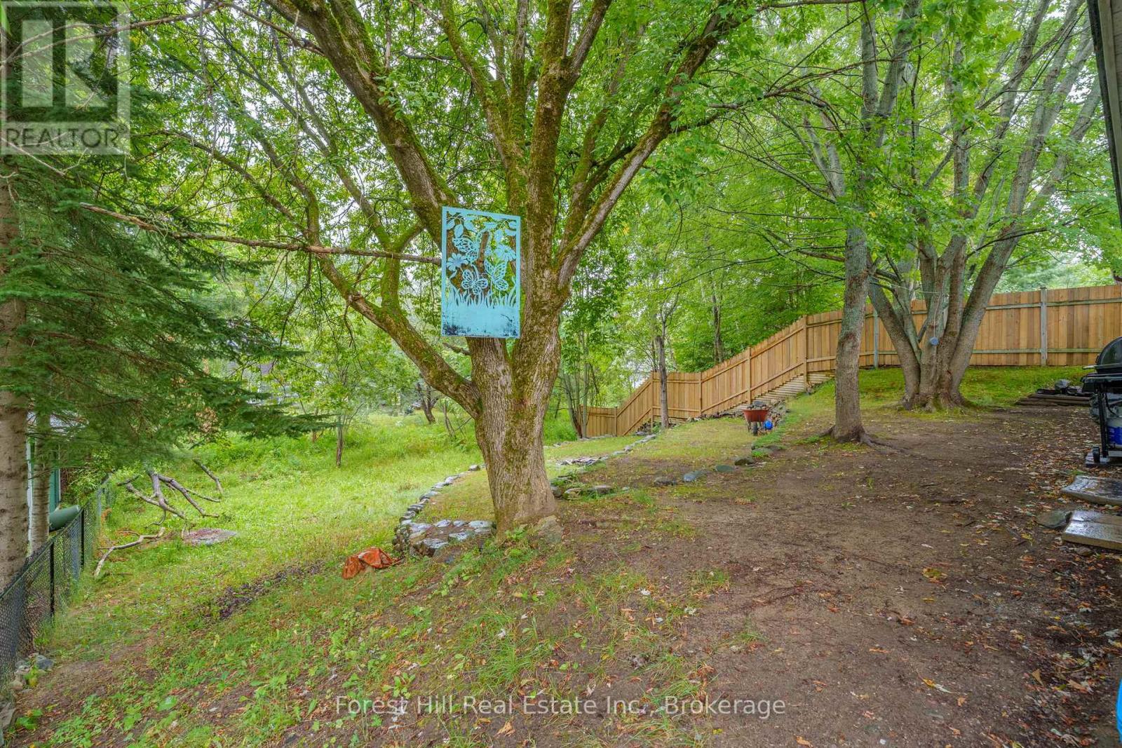12 Crestview Drive, Huntsville, Ontario  P1H 1S8 - Photo 25 - X12357834